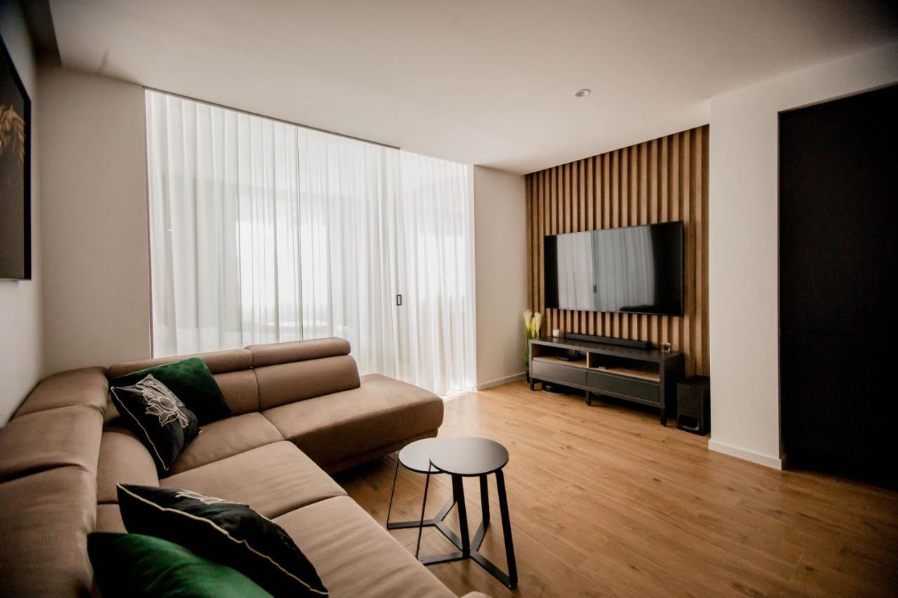 Apartment Sika Solin Bagian luar foto
